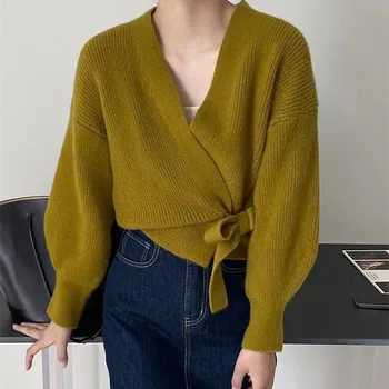 Есенно-зимния Женски пуловер 2023 г., нов Френски Ретро пуловер дантела, оборудвана дизайн, вязаный жилетка с малък размер