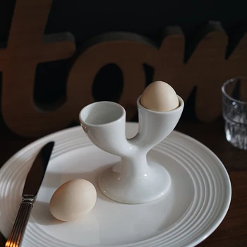 Керамична тава за яйца с двойна решетка в скандинавски минимализме, маса за хранене, тава за яйца за закуска за двама