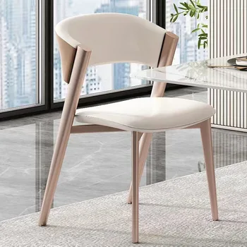 Трапезни столове с Метална рамка Италианското дизайнерско кресло Точно копие на Кожени възглавници Удобен Луксозен творчески стол Мебели за ресторант